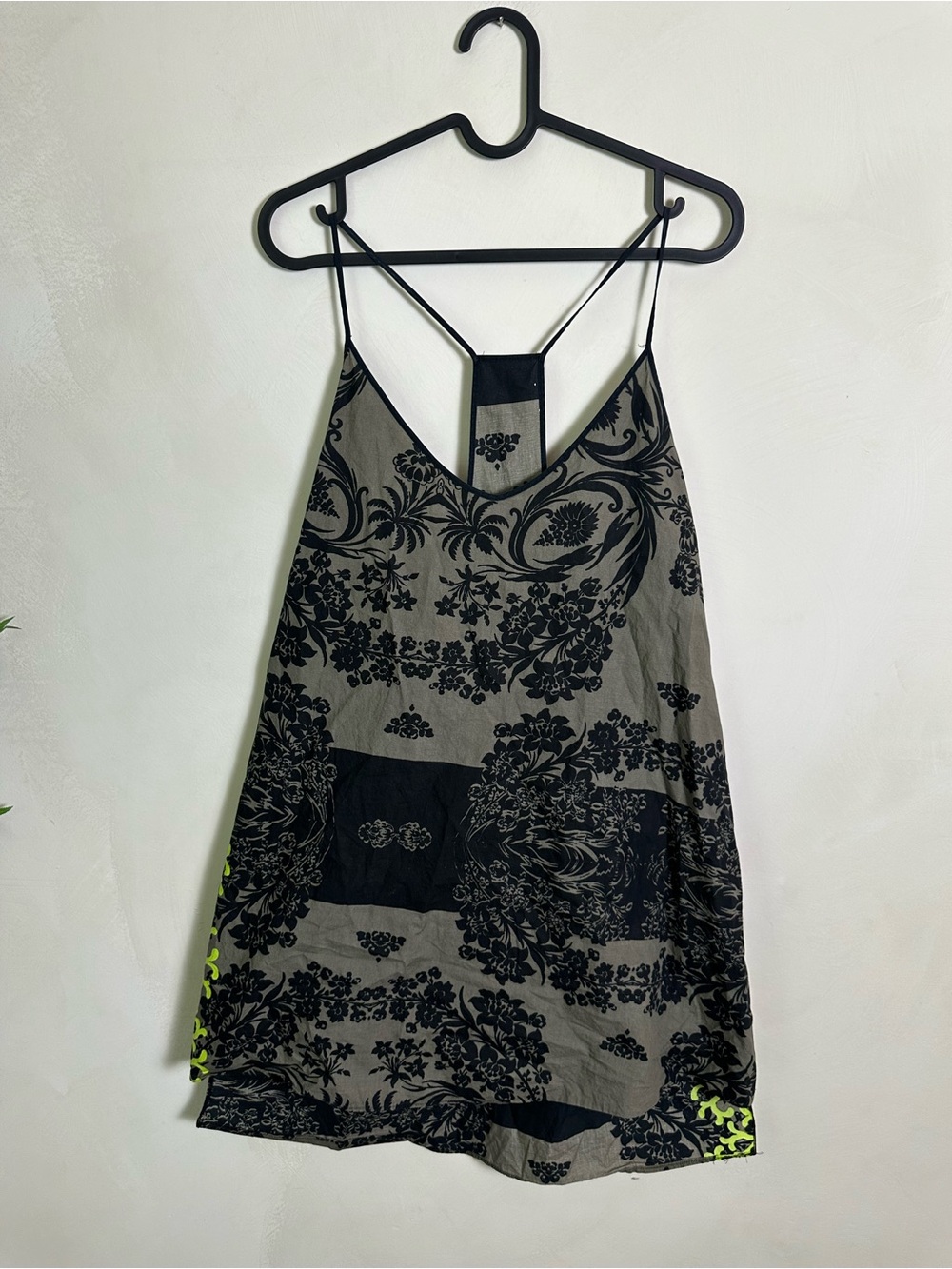 Hache Grey and Black Neon Floral Print Tank Top Size 46 Medium cotton - Picture 1 of 5